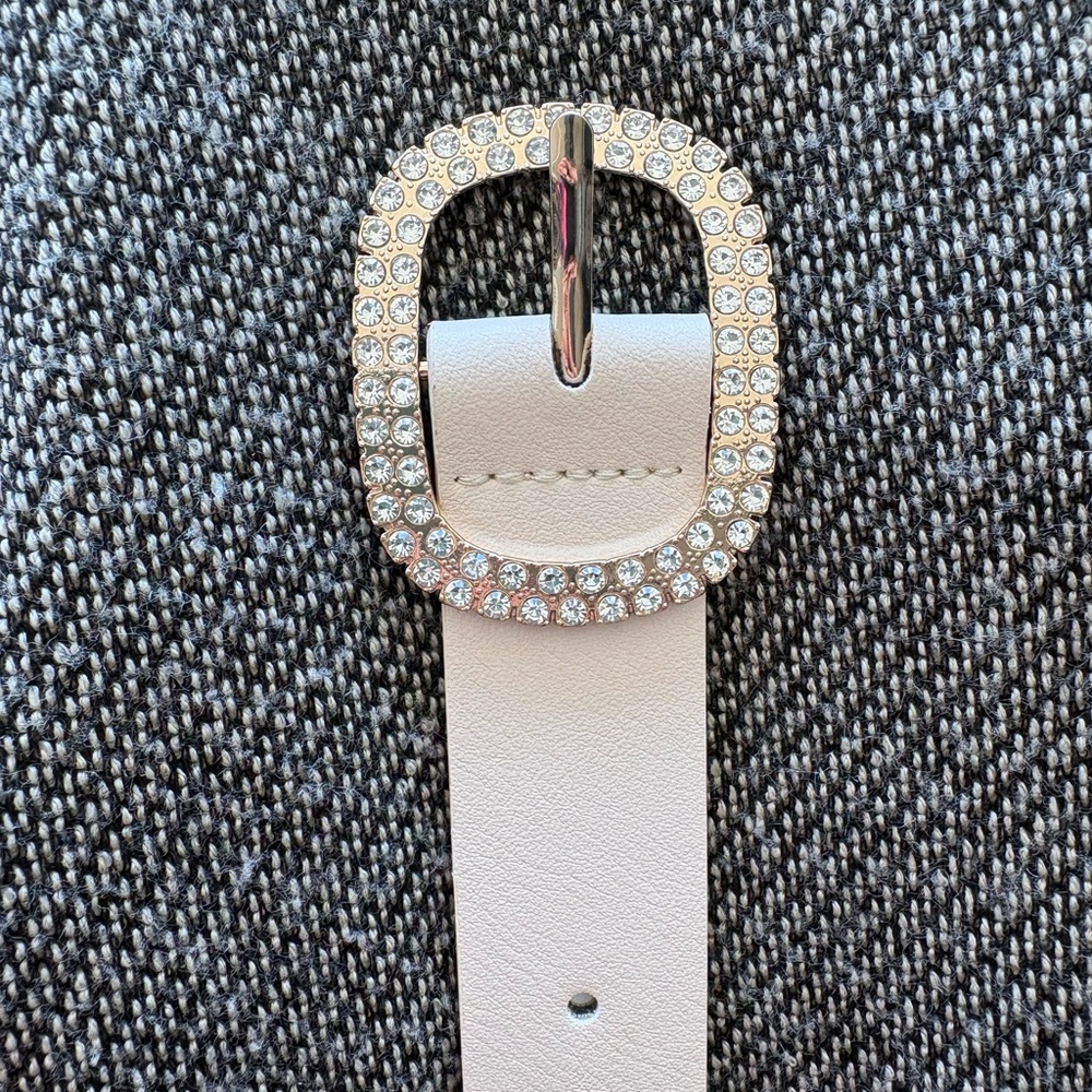 NWOT Steve Madden White Leather Belt with Crystal Buckle
